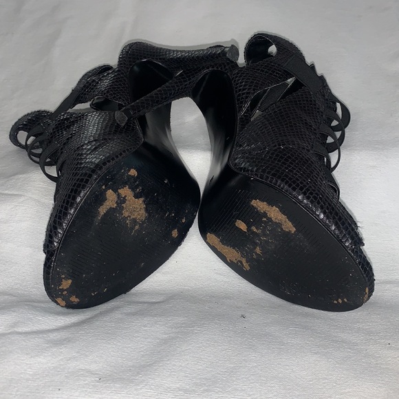 Guess Black “Snakeskin” Gladiator Stilettos 8W - Picture 3 of 4